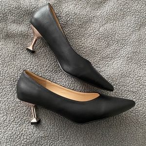 Allegra K Black Leather Pointy Toe Heels Size 7.5